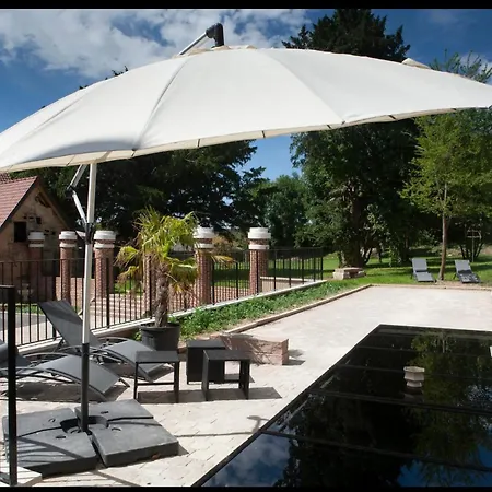 Aux Portes De La Baie *